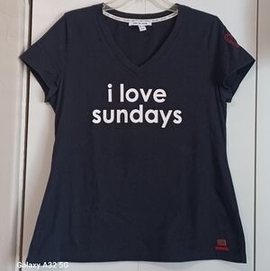 Peace Love World, Womens Black Short Sleeves "I Love Sundays" T Shirt Size Med